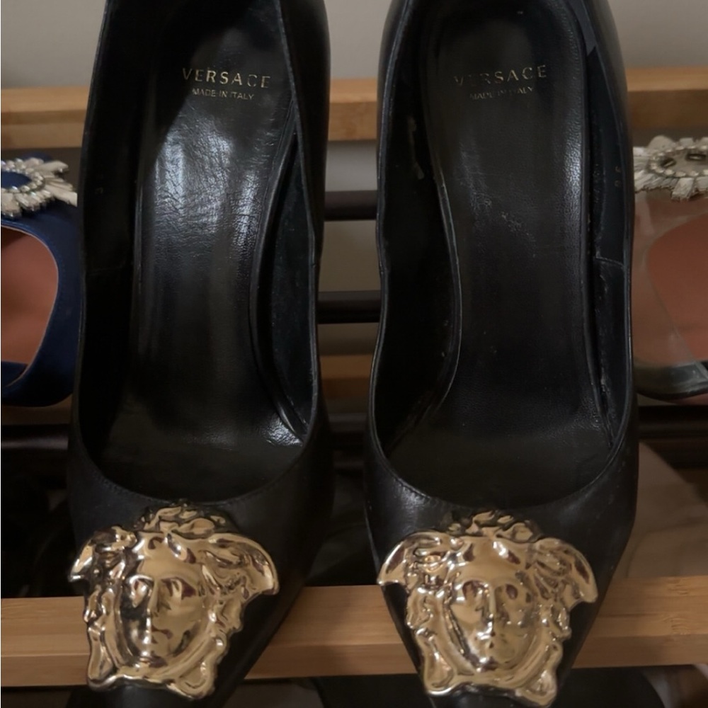 Authentic Versace heels - Picture 4 of 6